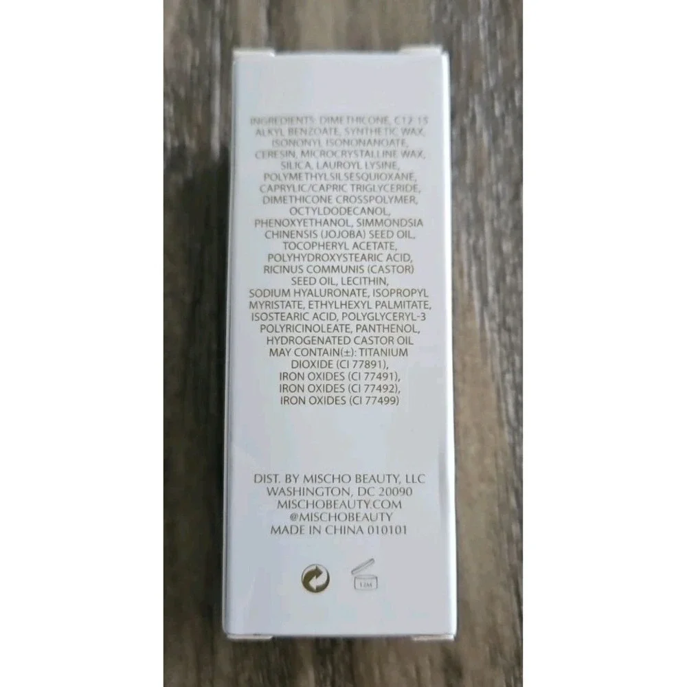 Mischo Beauty Contour Stick Shade Light 0.28oz NIB